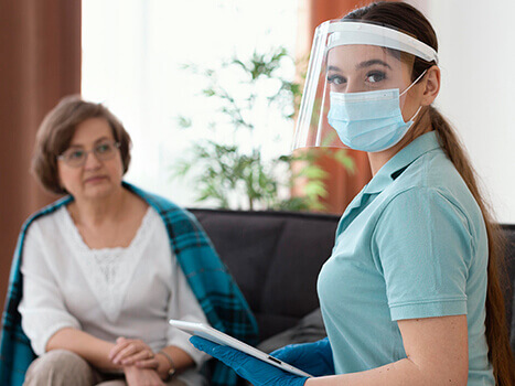 Evde Yatılı Bakıcı